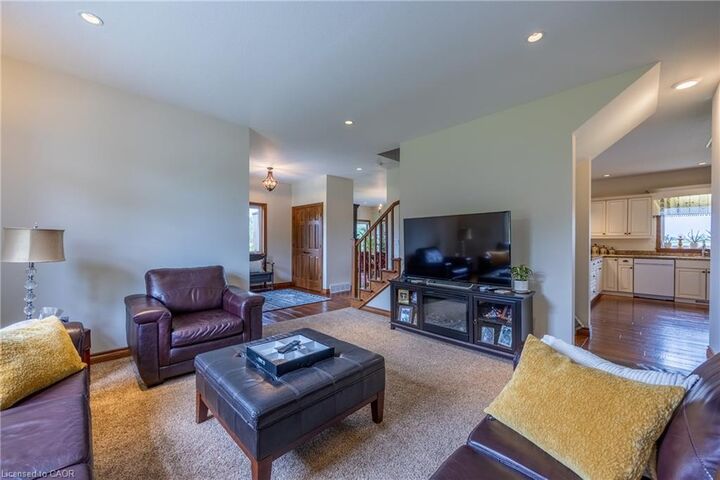 Property Photo:  493 Fisher's Glen Road  ON N0E 1W0 