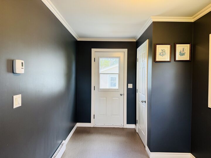Property Photo:  424 Macintyre Avenue  PE C0A 1R0 