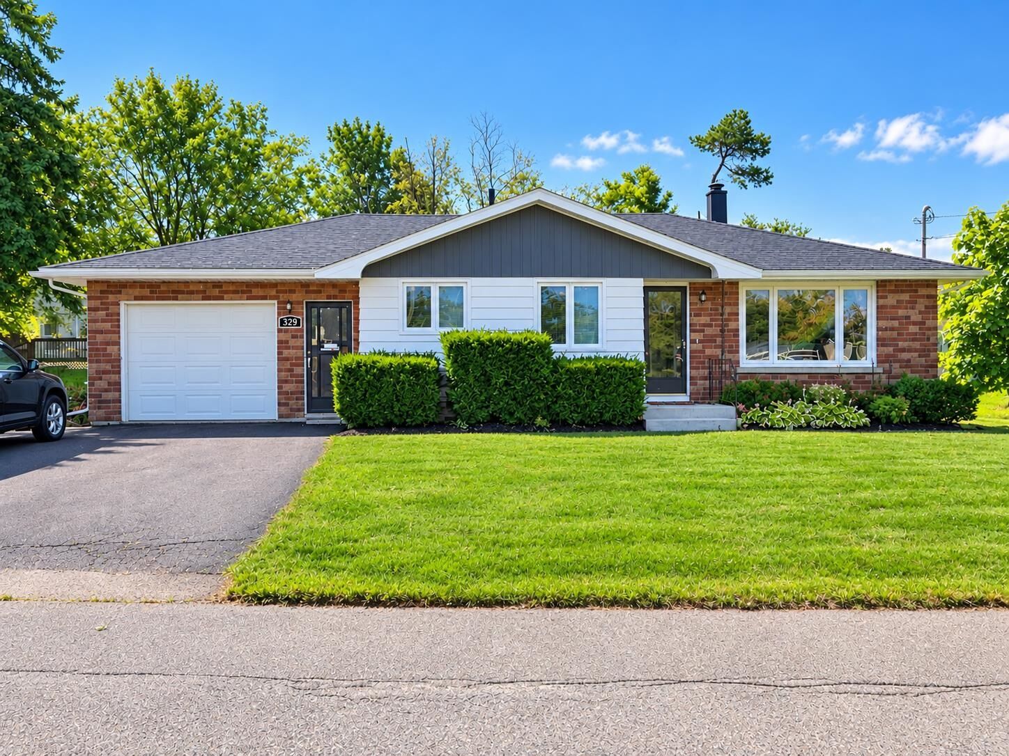 Property Photo:  329 High Street  PE C1N 2R2 