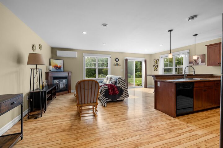 Property Photo:  33 Williams Gate  PE C1B 2W2 