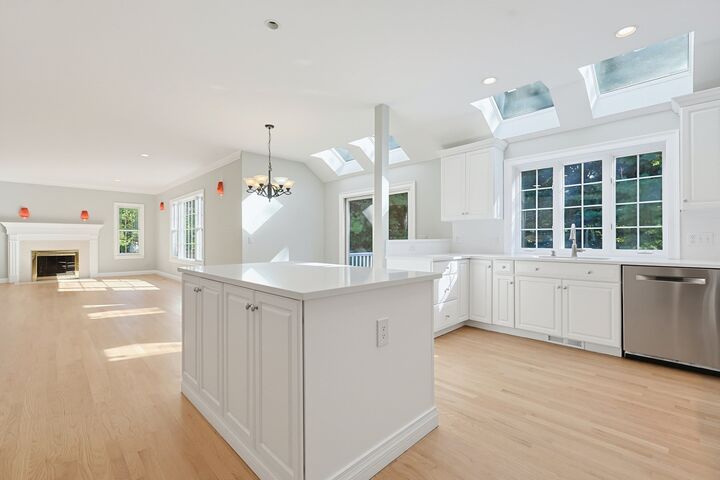 Property Photo:  6 Samuel Path  MA 01760 