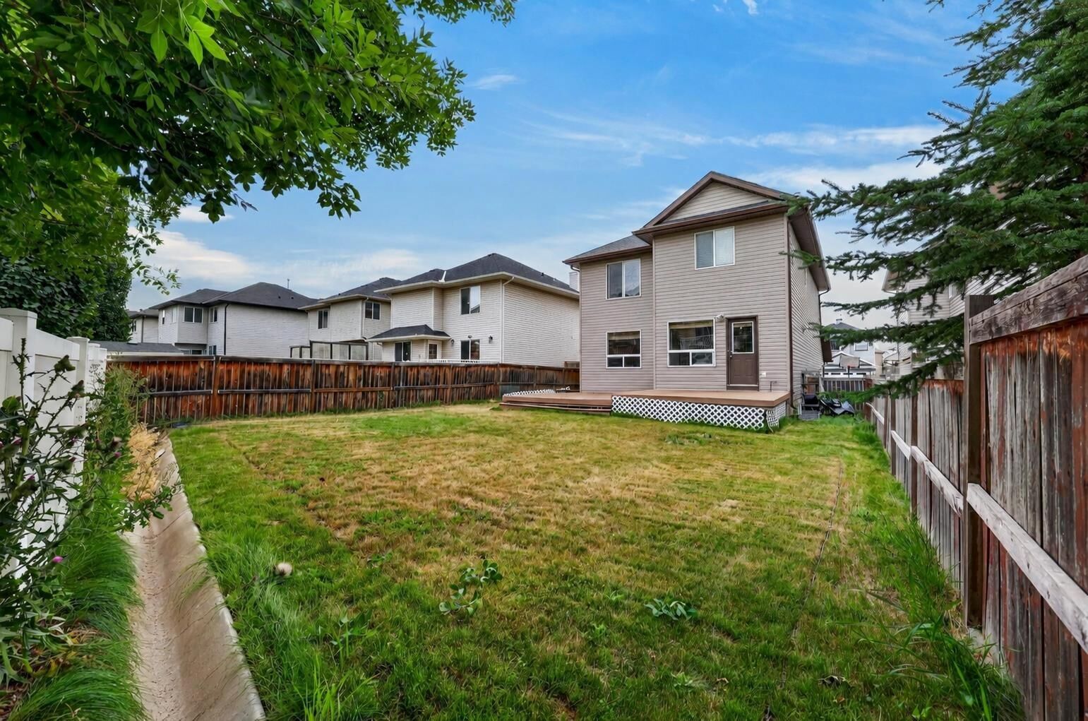 Property Photo:  177 Royal Birch Terrace NW  AB T3G 5P2 