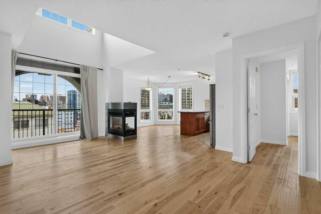 Property Photo: 108 15 Avenue SE 707 AB T2G 5R9