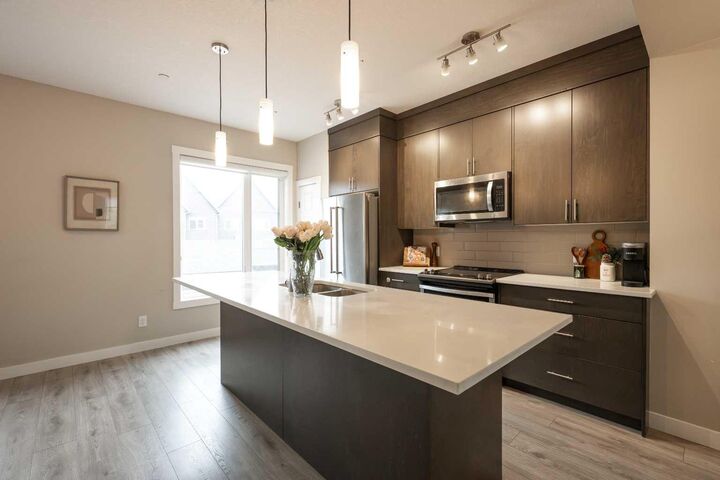 Property Photo:  156 Livingston Common NE  AB T3P 1K1 