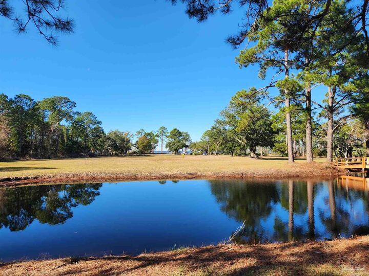 Property Photo:  1164 Pearson Rd  FL 32583 