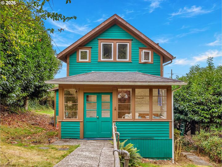 Property Photo:  608 Florence Ave  OR 97103 