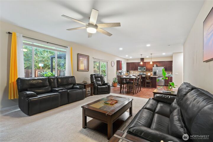 Property Photo:  7911  49th Street NE  WA 98270 
