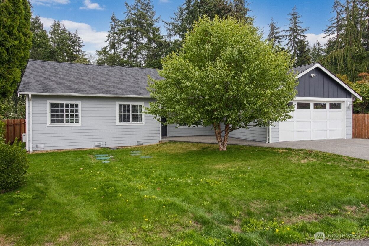 Property Photo: 379 Piper Way WA 98282