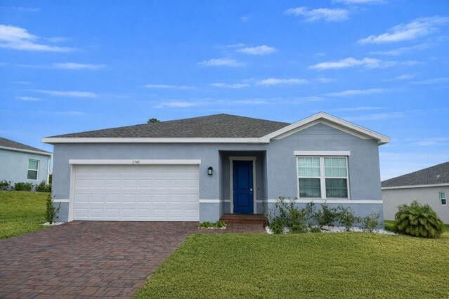 Property Photo:  6740 Rumine Circle  FL 32967 