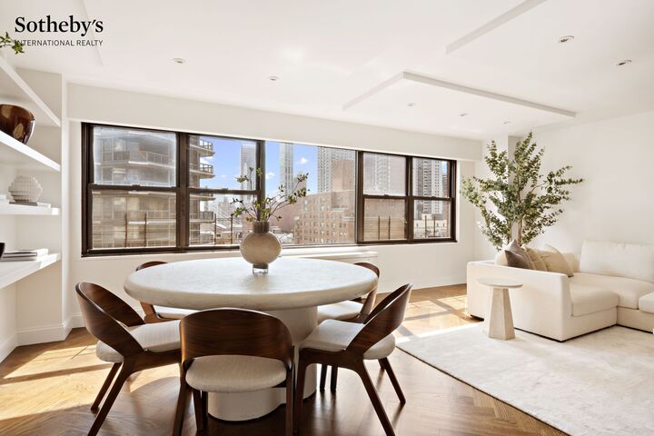 Property Photo:  166 E 61st Street 11F  NY 10065 