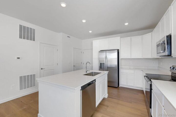Property Photo: 15202 Elizabeth Street CO 80602
