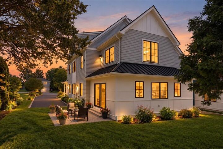 Property Photo:  118 Newport Avenue  RI 02842 