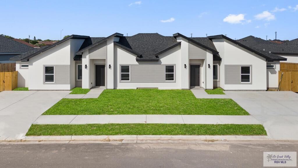 Property Photo: 1045 Oro Blanco Ave TX 78521