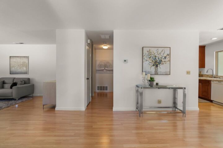 Property Photo:  1124 Longbranch Court  CA 95126 
