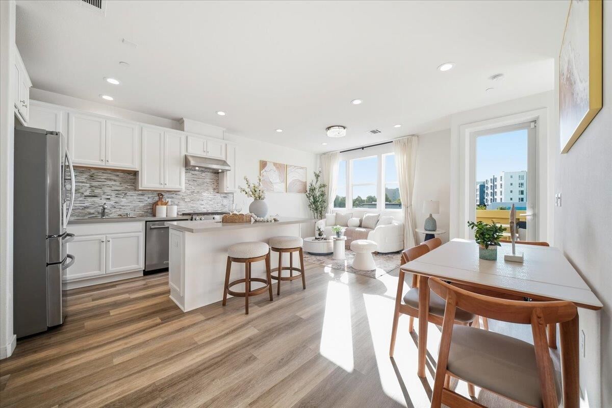 Property Photo:  1930 Joshua Tree Circle  CA 95035 