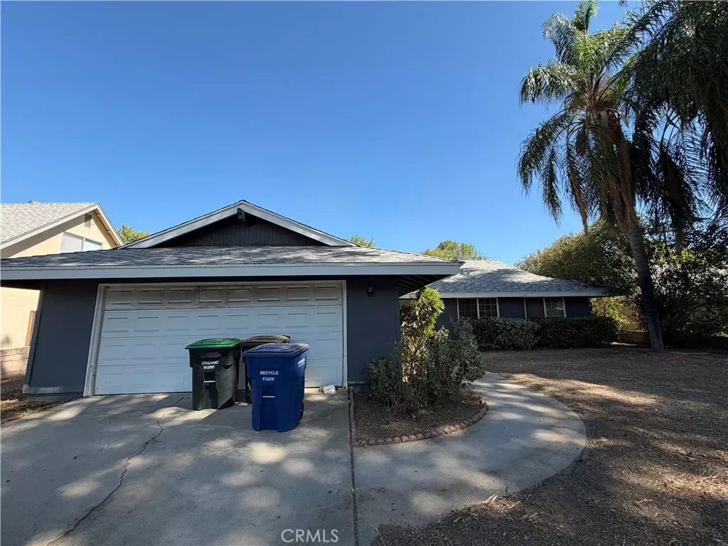 Property Photo:  25122 Tulip Avenue  CA 92354 