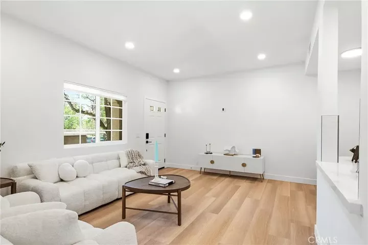 Property Photo:  55 Via Cresta  CA 92688 