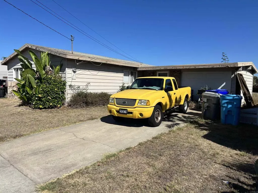 Property Photo: 5350 Lehrer Drive CA 92117