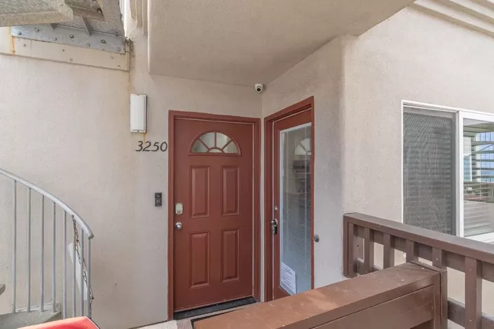 Property Photo:  3250 Strandway  CA 92109 