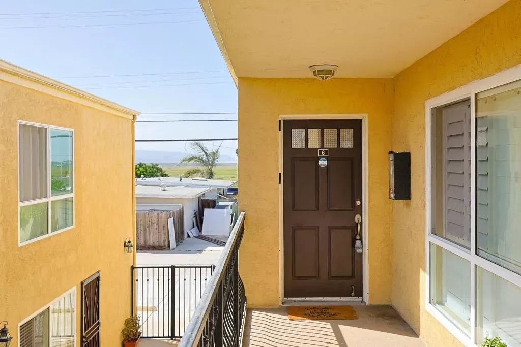 Property Photo: 239 Ebony Avenue 6 CA 91932