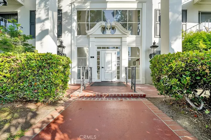 Property Photo:  200 McNeil Lane  CA 92663 