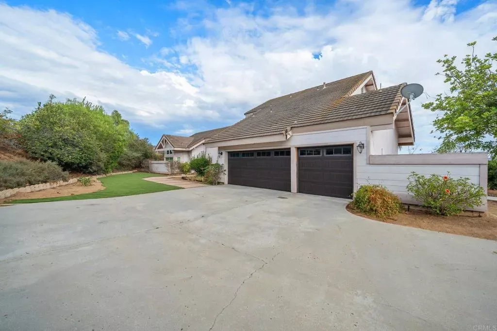 Property Photo:  14692 Sunrise Canyon Road  CA 92064 