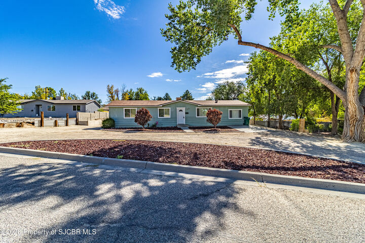 Property Photo:  302 Heiland Road  NM 87410 