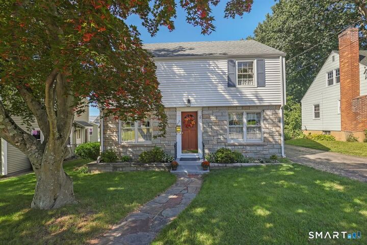 Property Photo: 215 Oak Street CT 06040