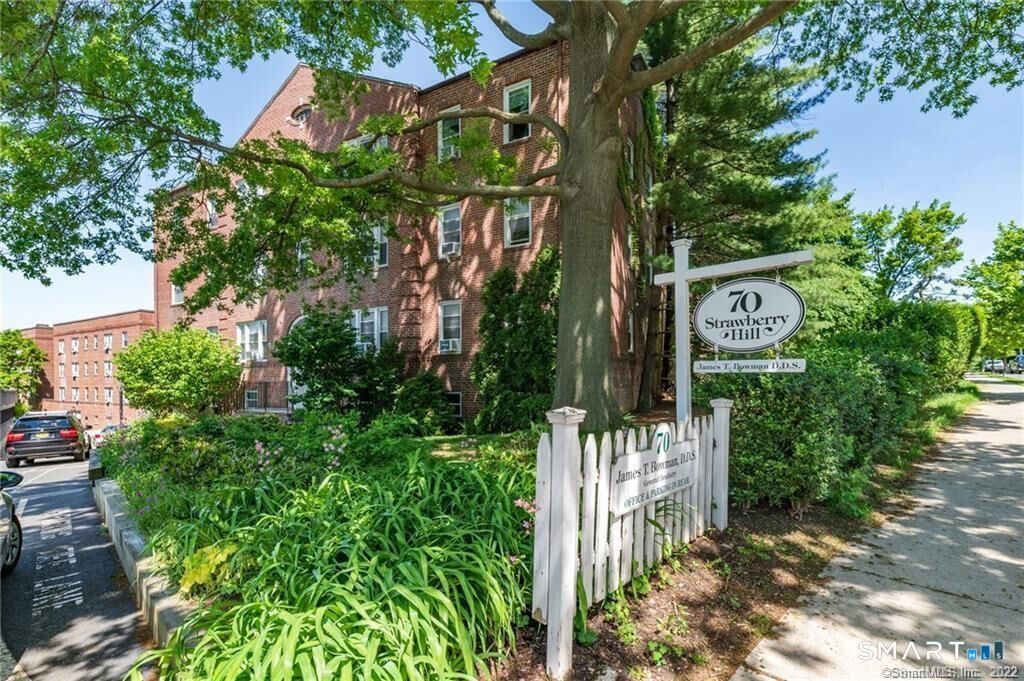 Property Photo:  70 Strawberry Hill Avenue 5-2A  CT 06902 