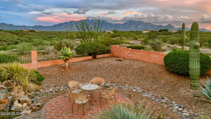 Property Photo:  2073 S Rolling Rock Place  AZ 85614 