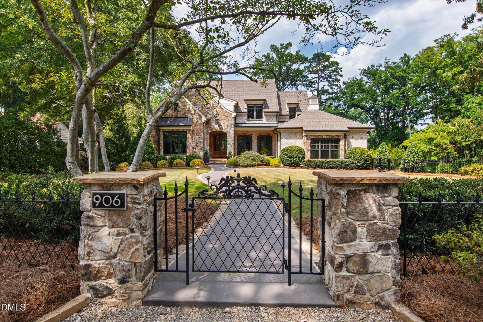 Property Photo:  906 Lake Boone Trail  NC 27607 