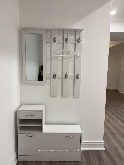 Property Photo:  1805 Emberton Way  ON L9S 0N4 