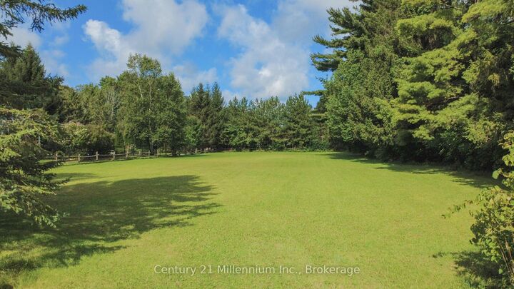 Property Photo:  256 Anglesia Street N  ON N0H 2L0 