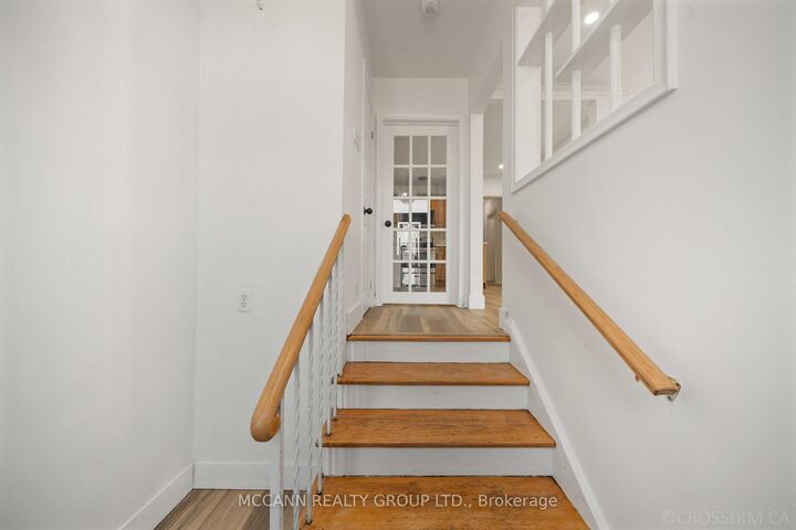 Property Photo: 17 Barlow Road ON M1G 2B5