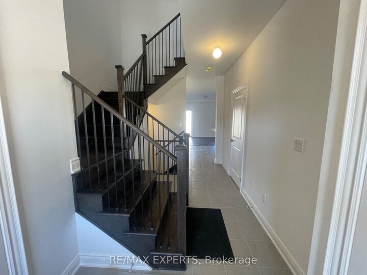 Property Photo:  14 Autumn Drive  ON L9Z 0K7 