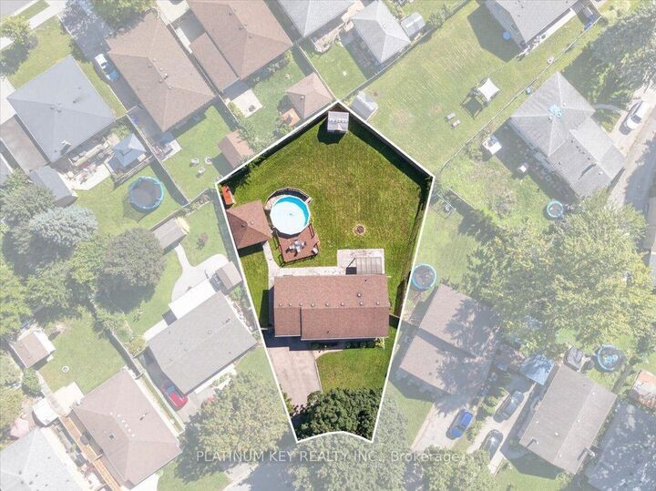 Property Photo:  51 Garland Crescent  ON N5V 1N4 