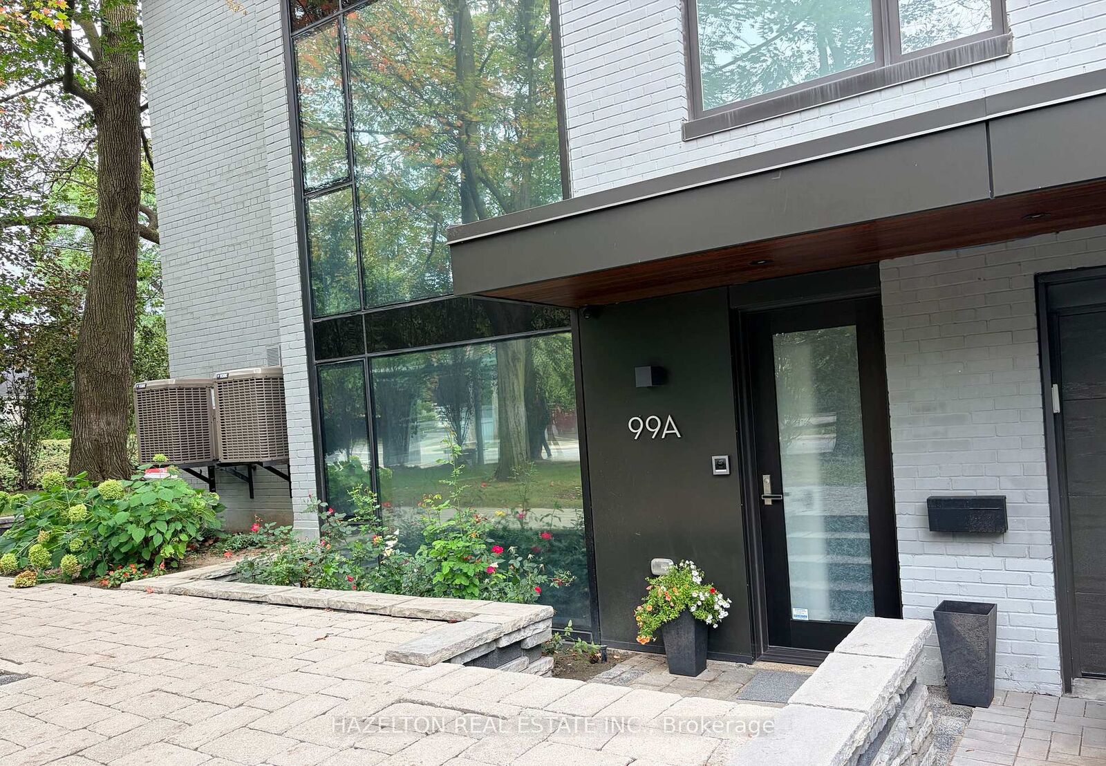 Property Photo:  99 Glen Road A  ON M4W 2V8 