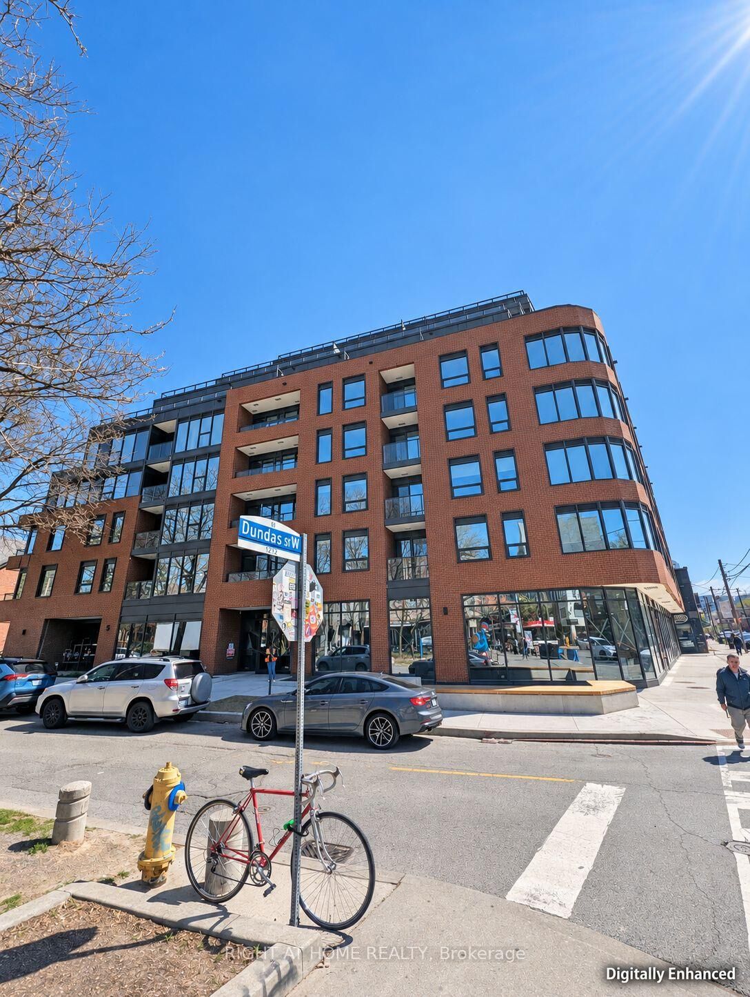 Property Photo:  5 Lakeview Avenue 316  ON M6J 0H3 