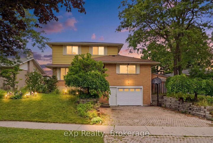 Property Photo:  101 Crosby Drive  ON N2B 2L1 