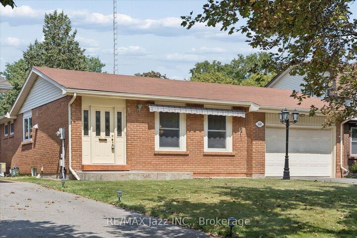 Property Photo:  241 Viewmount Street  ON L1H 7C2 