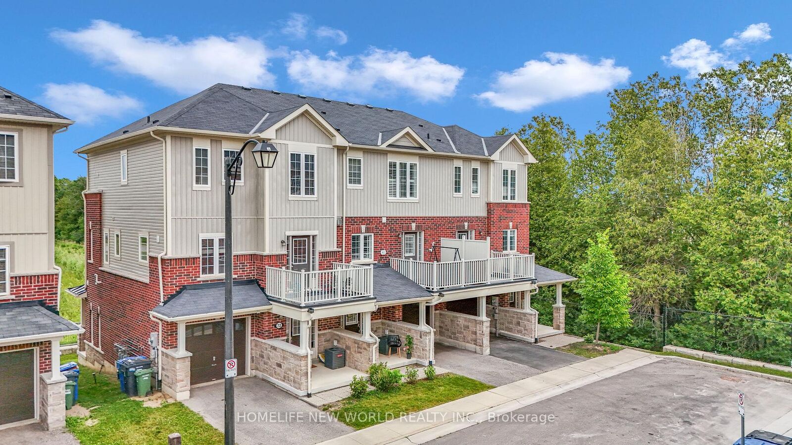 Property Photo:  88 Decorso Drive 71  ON N1L 0A9 
