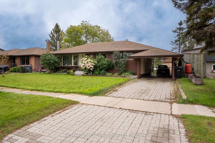 Property Photo: 159 Hogarth Street ON P7A 7H1