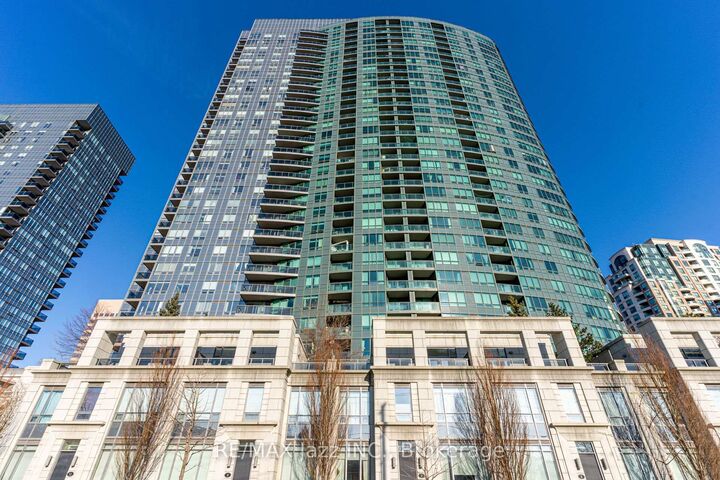 Property Photo:  15 Greenview Avenue 1908  ON M2M 4M7 