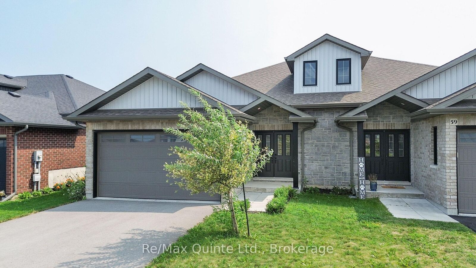 Property Photo:  57 Hillside Meadow Drive  ON K8V 0J5 