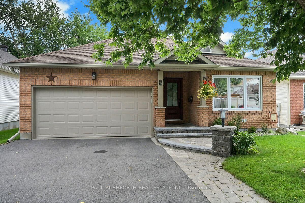 Property Photo:  8 Fieldcrest Avenue  ON K2J 4W7 