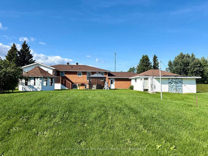 Property Photo: 448 Salter Street ON P2B 2T4