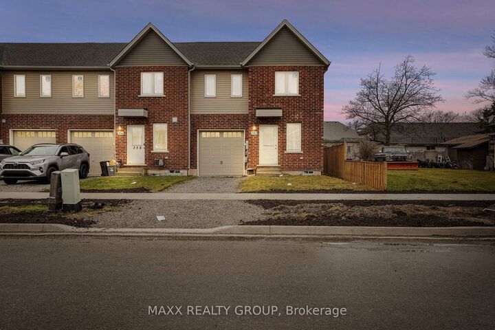 Property Photo:  352 Alberta Street  ON L3B 0K5 