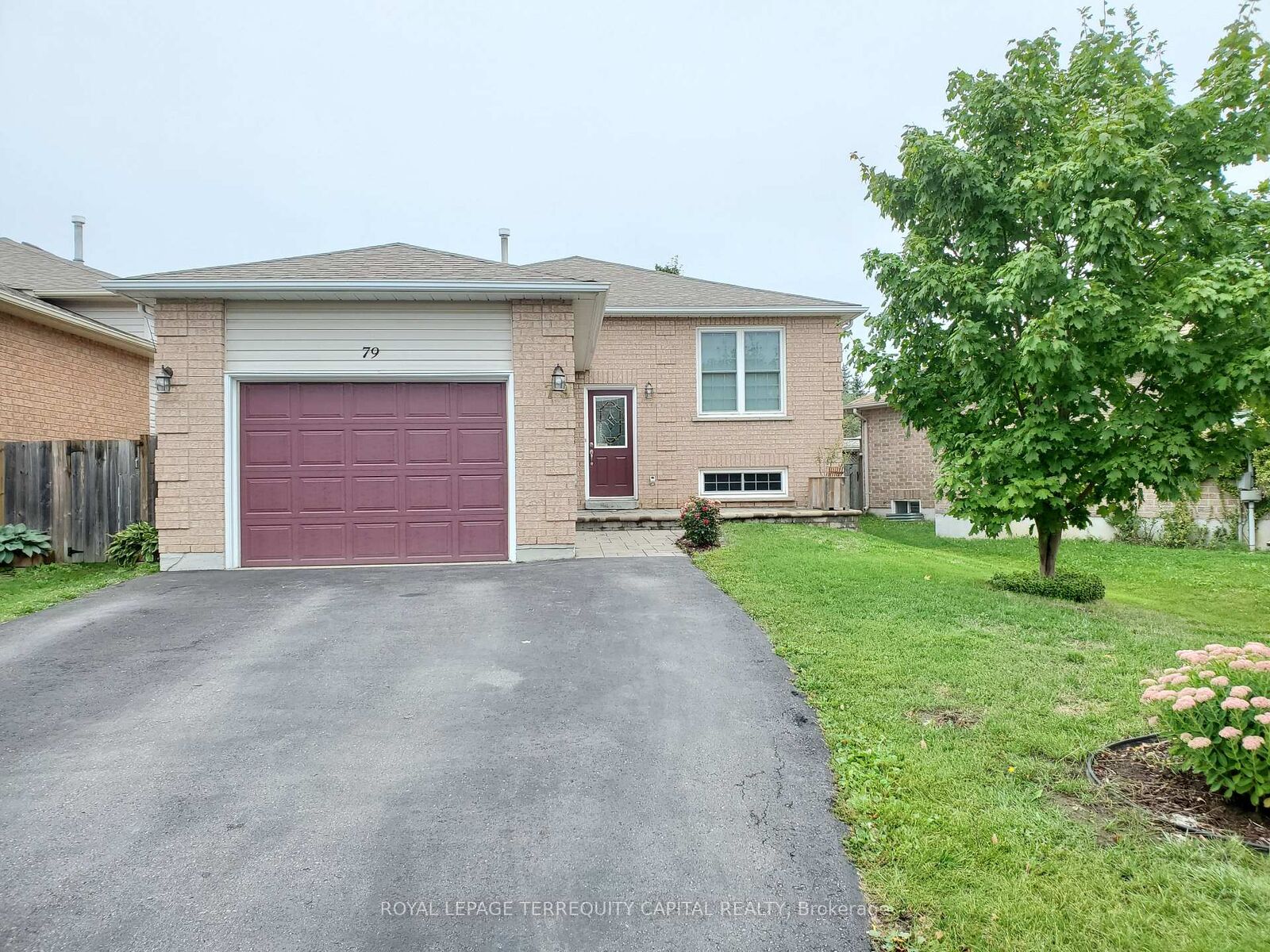 Property Photo:  79 Chalmers Drive Upper  ON L4N 8A6 