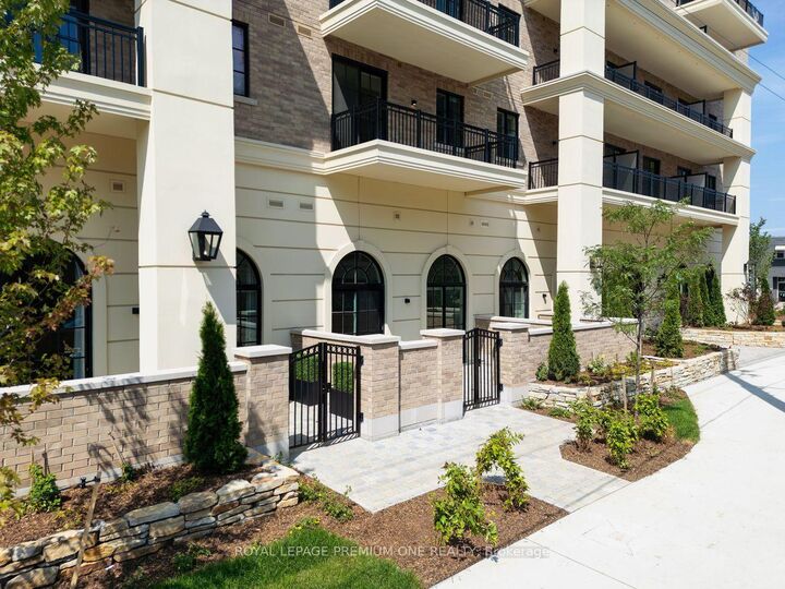 Property Photo:  38 Earlington Avenue 207  ON M8X 0B6 