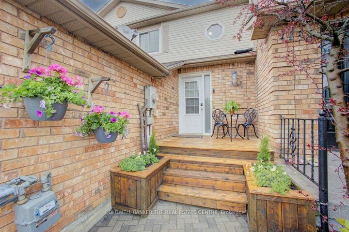 Property Photo:  1140 Inniswood Street  ON L9S 1Y1 